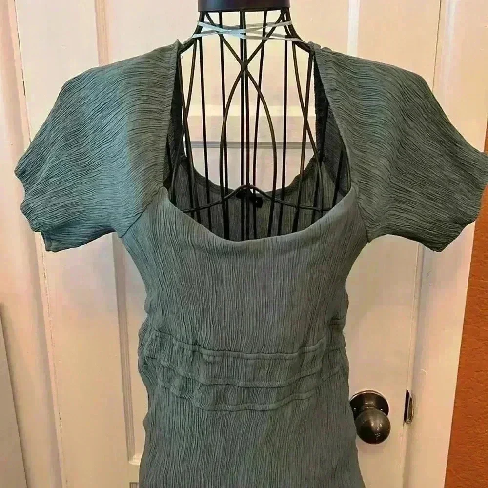 Max + Ash Smocked Maxi Dress-SZ L - Picture 3 of 7